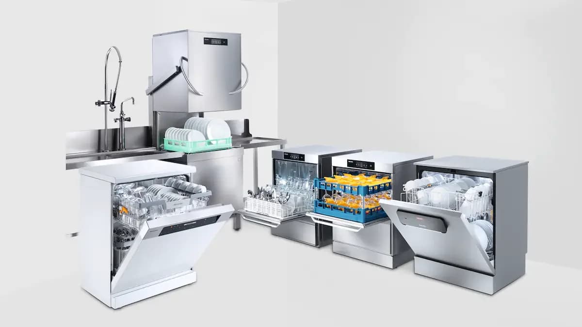 Commercial dishwasher equipment group for hotel and restaurant kitchens